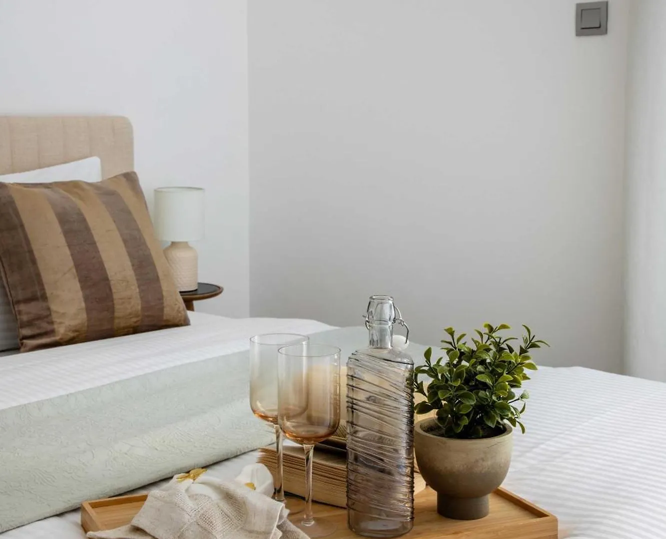 Apartment Frank Porter - Studio One Dubai United Arab Emirates