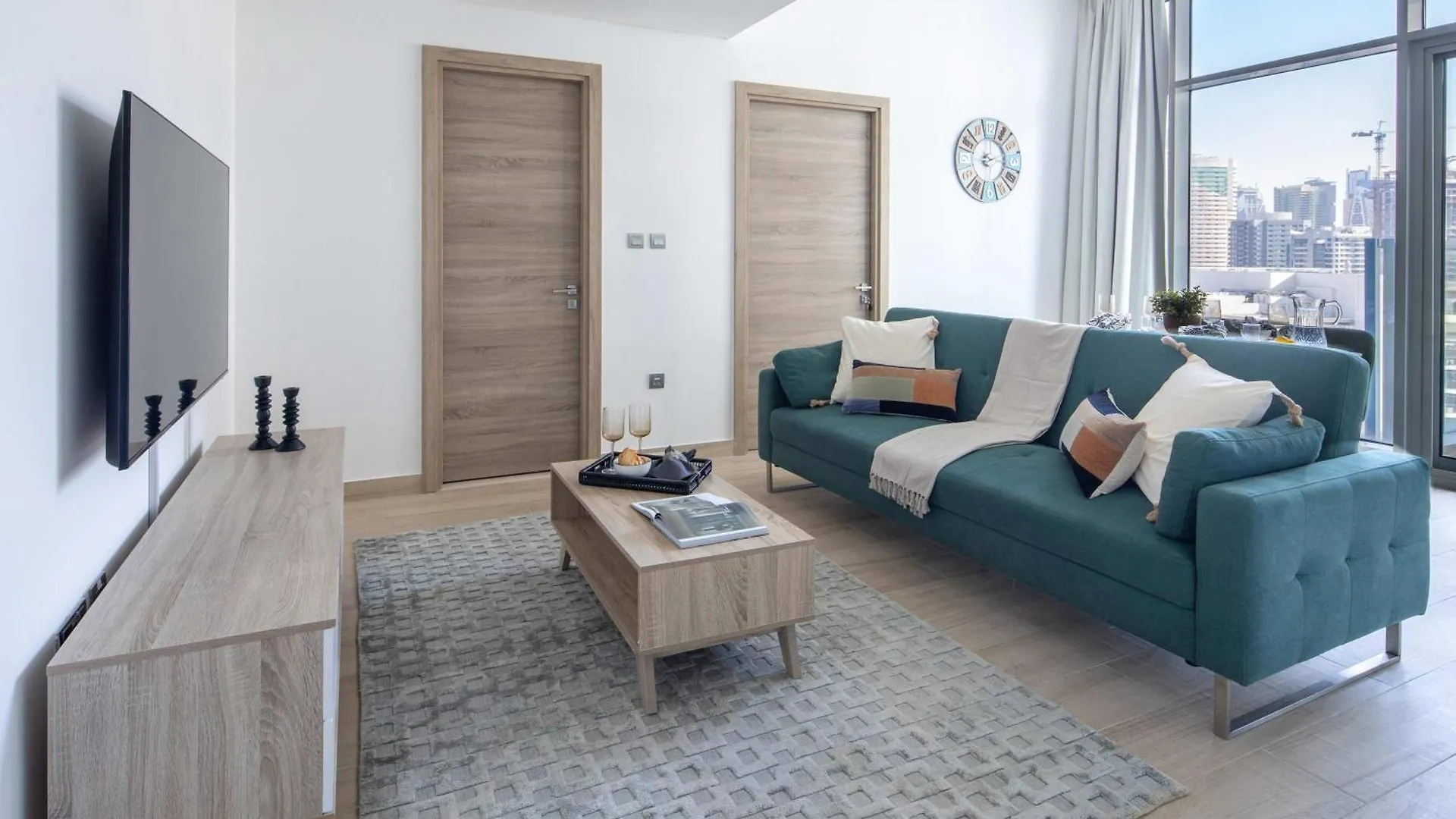 Frank Porter - Studio One Dubai Apartment