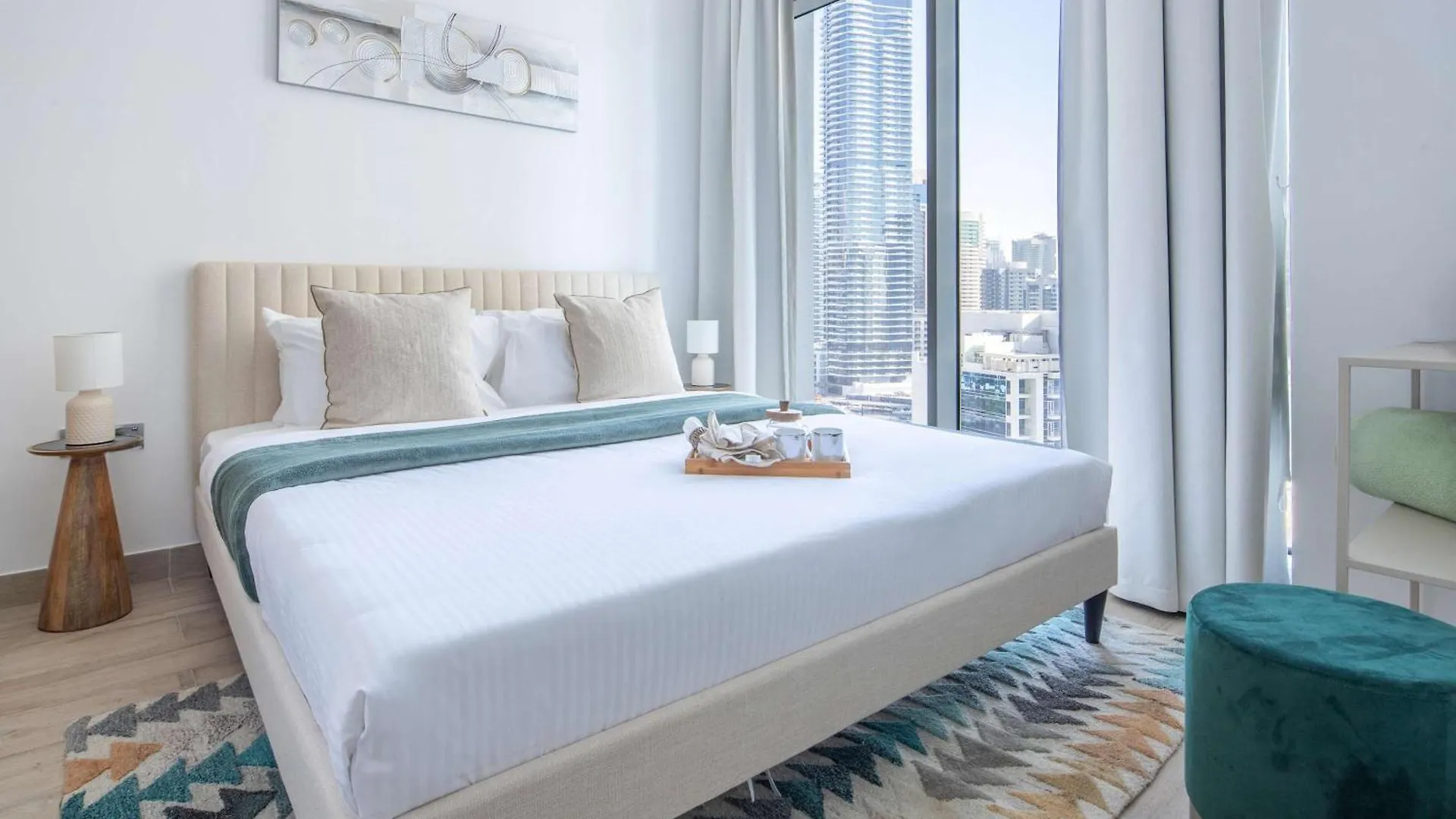 Frank Porter - Studio One Dubai Apartment
